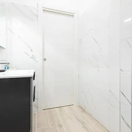Trastevere Exclusive Three Bedroom - Collection *