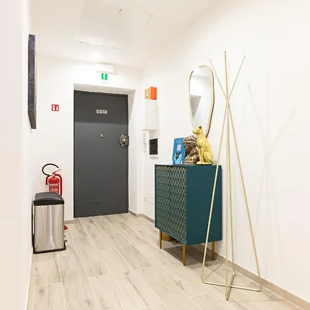 Trastevere Exclusive Three Bedroom - Collection *